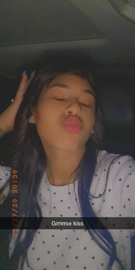 Foto desnuda filtrada de OnlyFans de Juicy D
