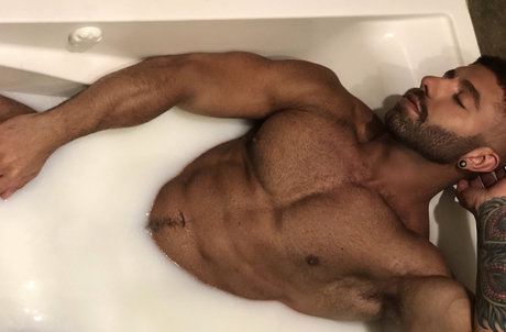 Foto desnuda filtrada de OnlyFans de Eddy Ceetee