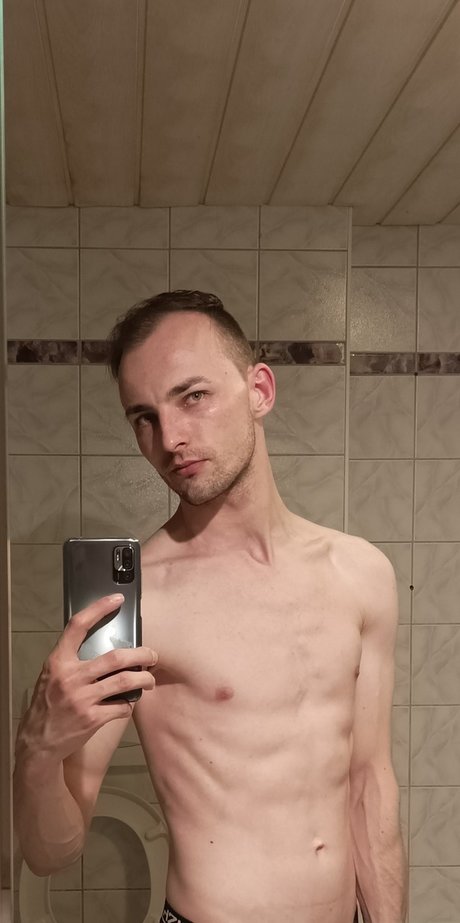 Foto desnuda filtrada de OnlyFans de Andrew Aiden