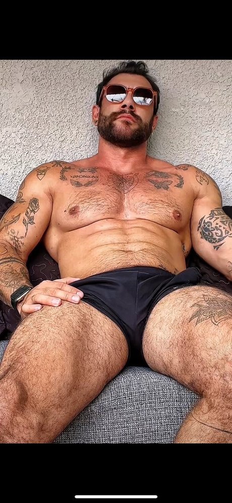 Foto desnuda filtrada de OnlyFans de Rafael Enrique