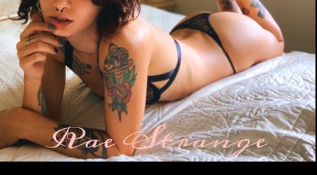 Foto desnuda filtrada de OnlyFans de Rae Strange 