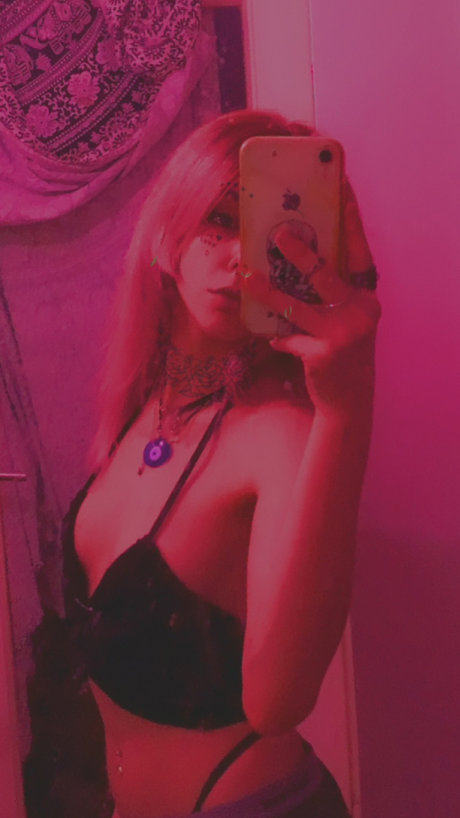 Foto desnuda filtrada de OnlyFans de Mish