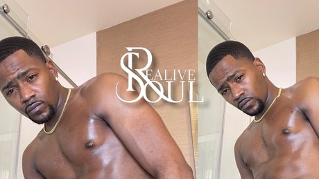 Foto desnuda filtrada de OnlyFans de Realivepro