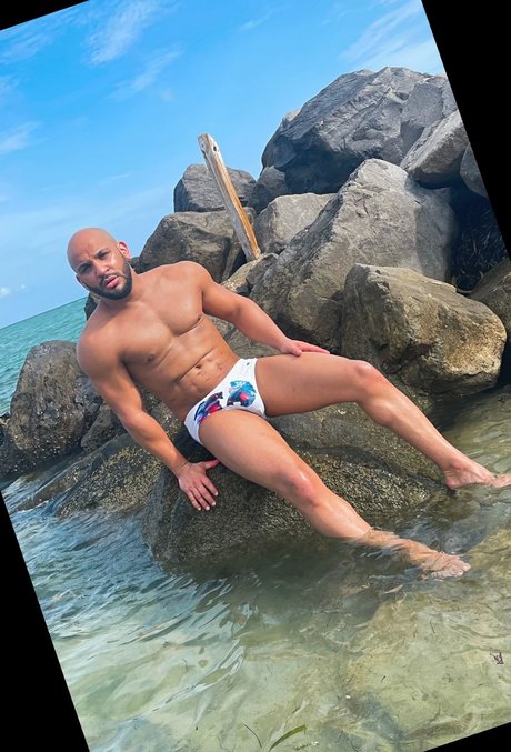 Foto desnuda filtrada de OnlyFans de Evelio Valdes