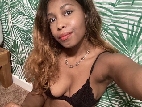 Foto desnuda filtrada de OnlyFans de Brandi