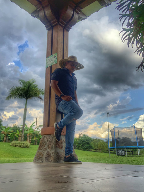 Foto desnuda filtrada de OnlyFans de Dj Ronald