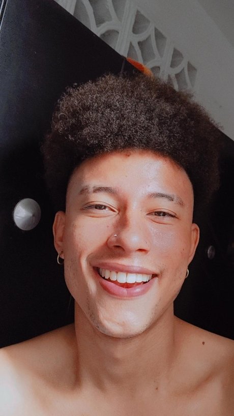 Foto desnuda filtrada de OnlyFans de Dj Patio