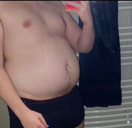 Foto desnuda filtrada de OnlyFans de Evergrowingboy