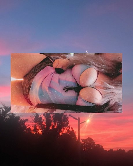 Foto desnuda filtrada de OnlyFans de Divinitiessiren