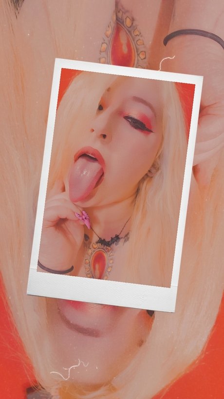 Foto desnuda filtrada de OnlyFans de Raven Bonez