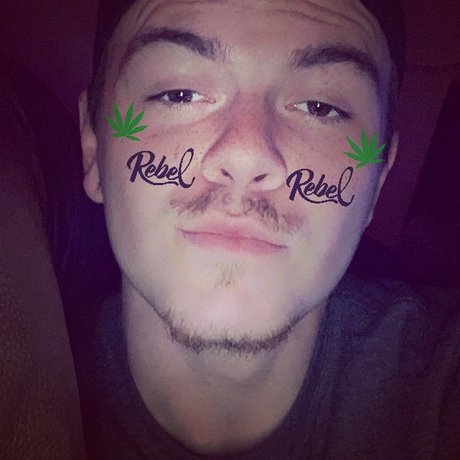 Foto desnuda filtrada de OnlyFans de Raybae