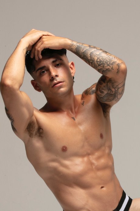 Foto desnuda filtrada de OnlyFans de     