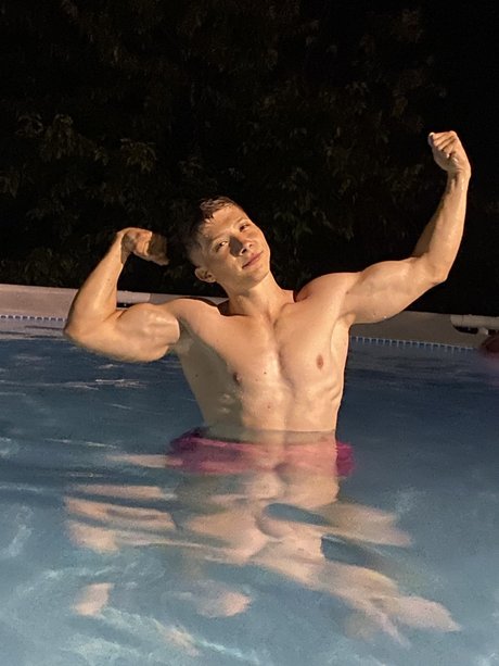 Foto desnuda filtrada de OnlyFans de Raul