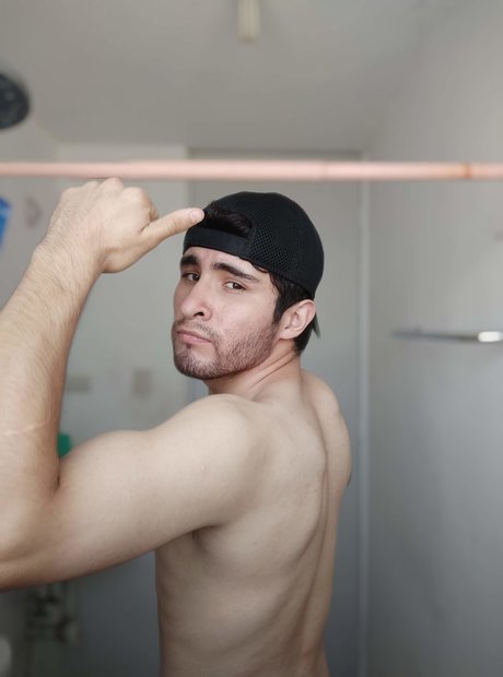 Foto desnuda filtrada de OnlyFans de Raul Diaz