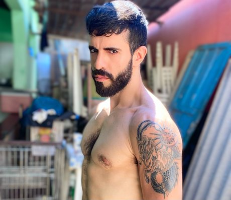 Foto desnuda filtrada de OnlyFans de Raphamasters