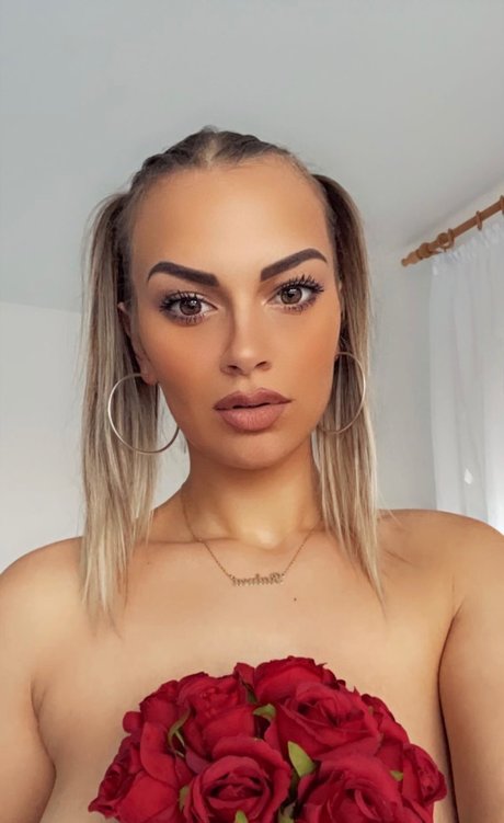 Foto desnuda filtrada de OnlyFans de Raluuu