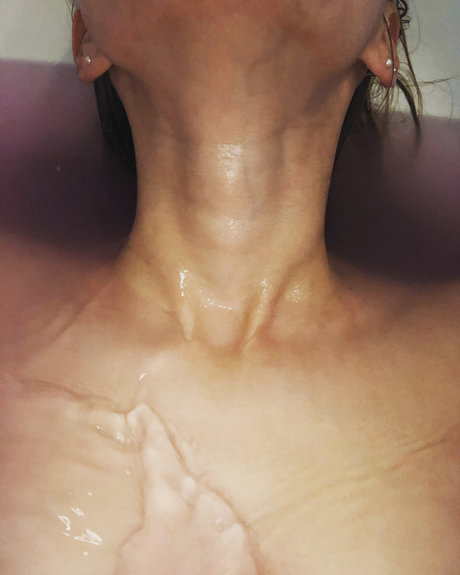 Foto desnuda filtrada de OnlyFans de Reina