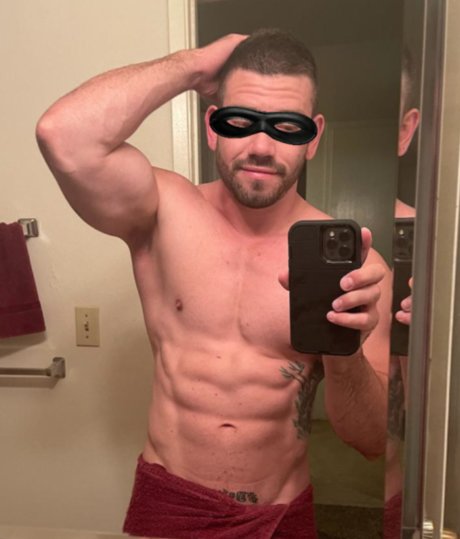 Foto desnuda filtrada de OnlyFans de Reed Jameson