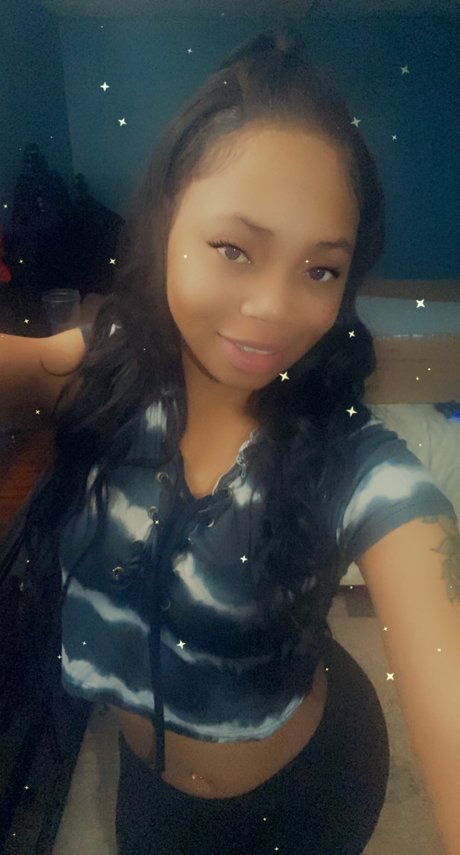 Foto desnuda filtrada de OnlyFans de Red Bone Lex