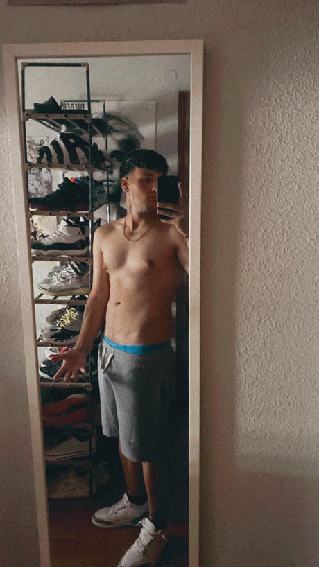 Foto desnuda filtrada de OnlyFans de Tu Papi