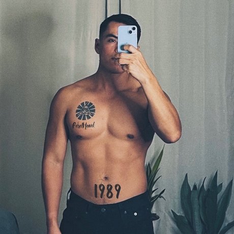 Foto desnuda filtrada de OnlyFans de Romn Alejandro