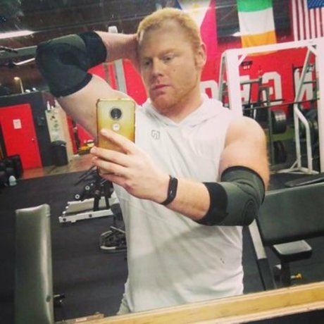 Foto desnuda filtrada de OnlyFans de Roland Sulla