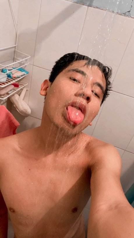 Foto desnuda filtrada de OnlyFans de Roid Garcia