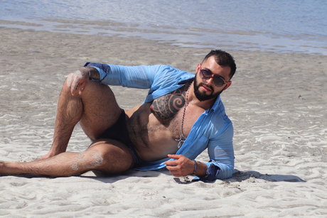 Foto desnuda filtrada de OnlyFans de Rogger
