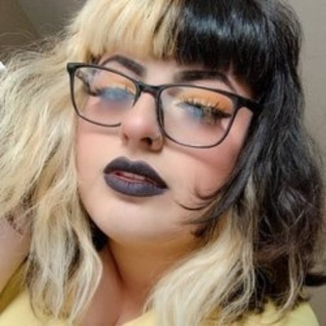 Moon  Cookie  Babe 