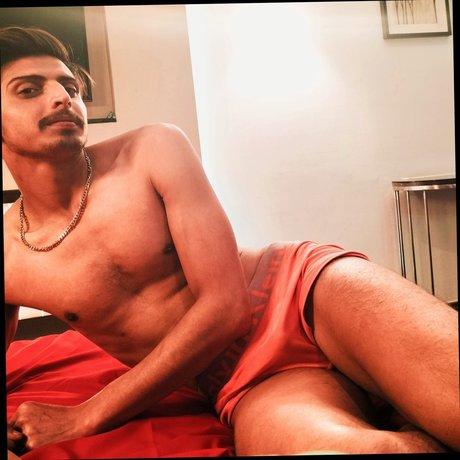 Foto desnuda filtrada de OnlyFans de Rocky Kasyap