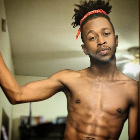 Foto desnuda filtrada de OnlyFans de Lil Daddiie 313