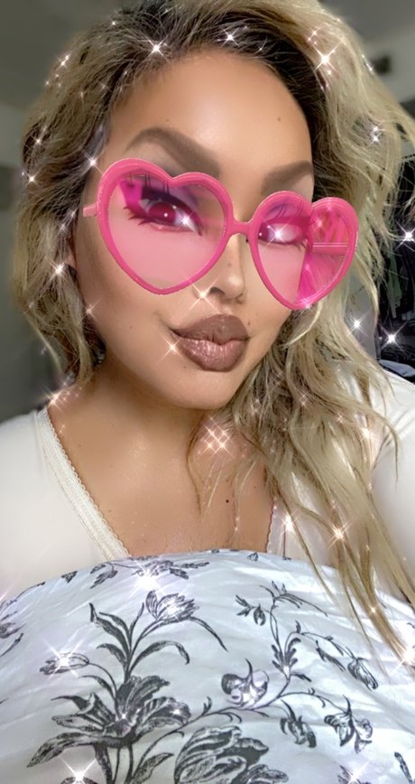 Foto desnuda filtrada de OnlyFans de Reiana Love