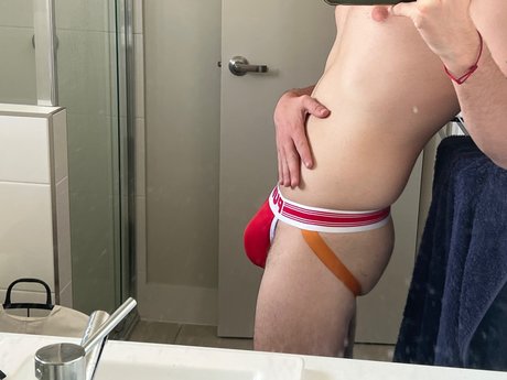 Foto desnuda filtrada de OnlyFans de Rj