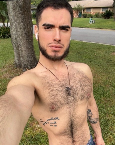 Foto desnuda filtrada de OnlyFans de Rixio