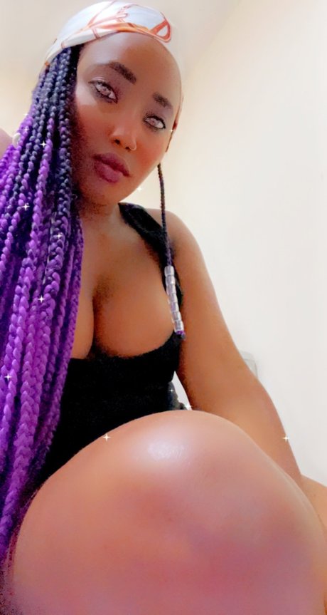 Foto desnuda filtrada de OnlyFans de Meta Cash