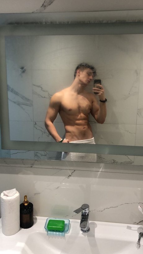Foto desnuda filtrada de OnlyFans de Rdvan Taytan