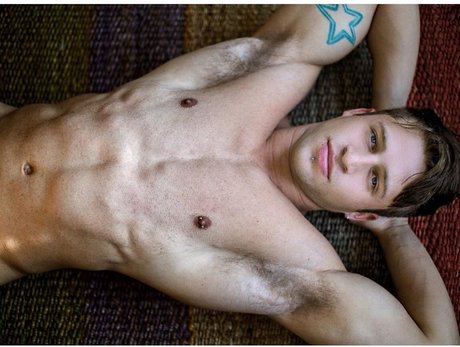 Foto desnuda filtrada de OnlyFans de Ryan Hoover
