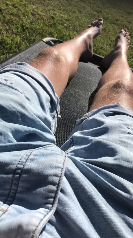 Foto desnuda filtrada de OnlyFans de Ethan 
