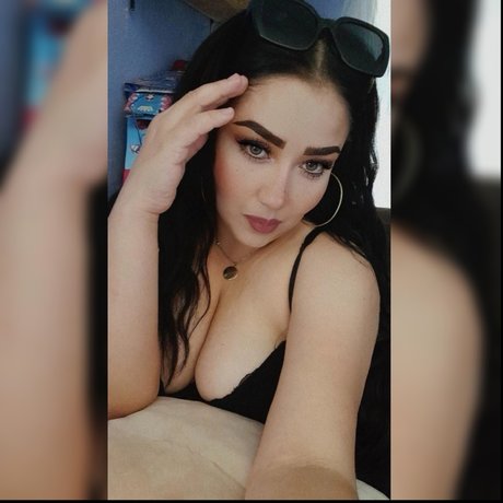 Foto desnuda filtrada de OnlyFans de Cris