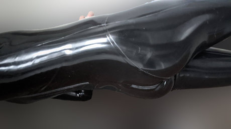 Foto desnuda filtrada de OnlyFans de Rubberobject