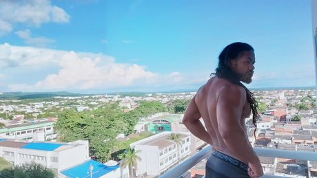 Foto desnuda filtrada de OnlyFans de Rtropical