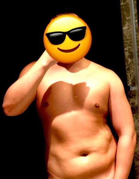 Foto desnuda filtrada de OnlyFans de Rstlne
