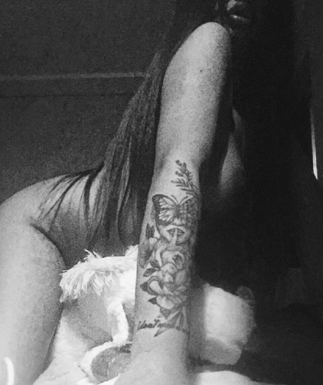 Foto desnuda filtrada de OnlyFans de Andrababe