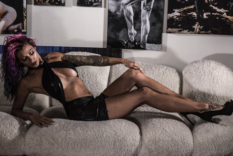Foto desnuda filtrada de OnlyFans de Roxy Revolution