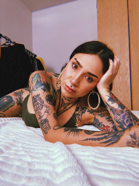 Foto desnuda filtrada de OnlyFans de Laura