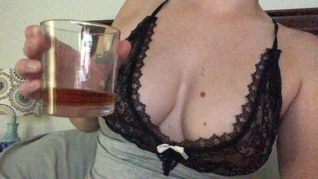 Foto desnuda filtrada de OnlyFans de Rosehotwife
