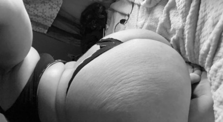 Foto desnuda filtrada de OnlyFans de Shortyy  Dm For Menu 