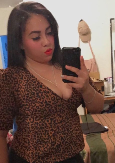 Foto desnuda filtrada de OnlyFans de Samantha Lozano