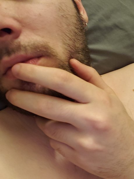 Foto desnuda filtrada de OnlyFans de Salem
