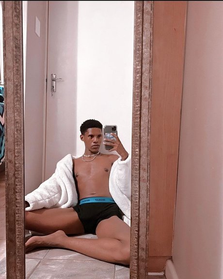 Femboy Benzo